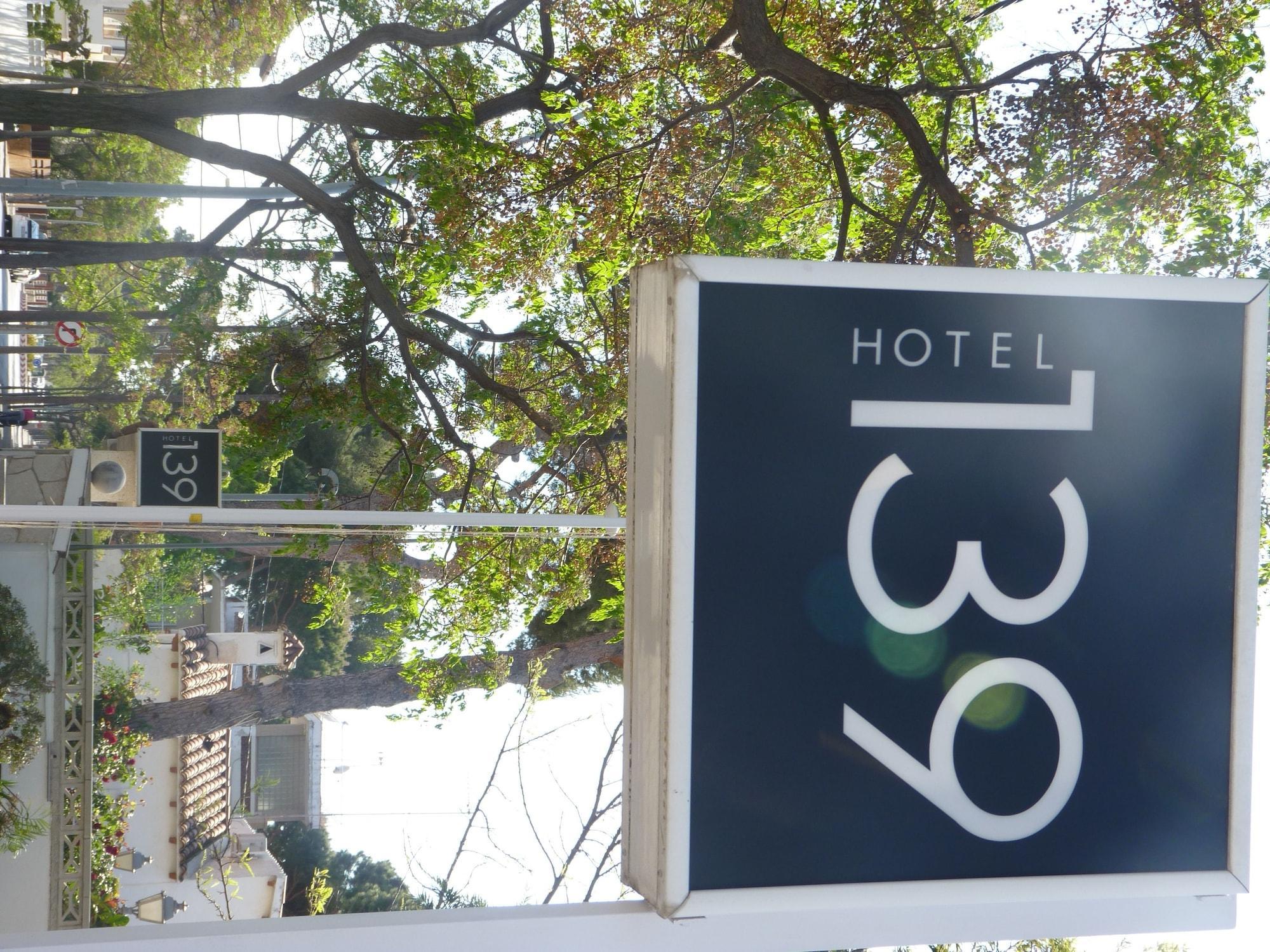 Hotel 139 Castelldefels Eksteriør bilde