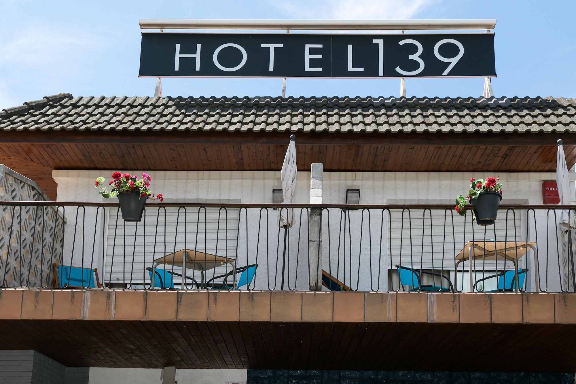 Hotel 139 Castelldefels Eksteriør bilde