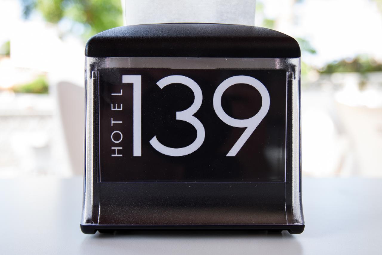 Hotel 139 Castelldefels Eksteriør bilde